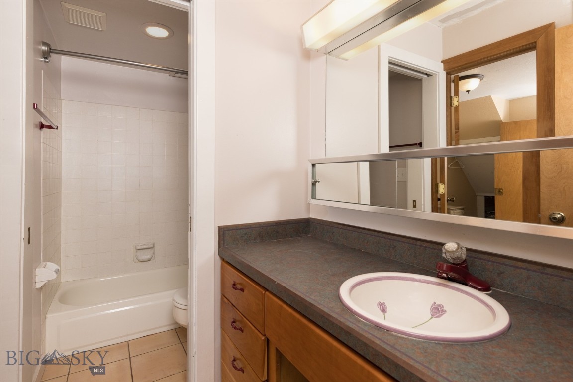 Hill Condos - Residential