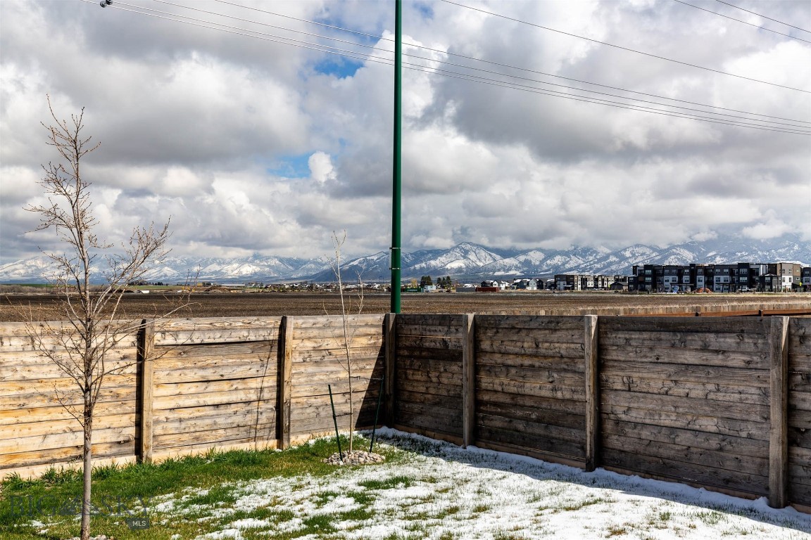 Bozeman, Montana 59718, United States, 3 Bedrooms Bedrooms, ,2 BathroomsBathrooms,Residential,Active,1612