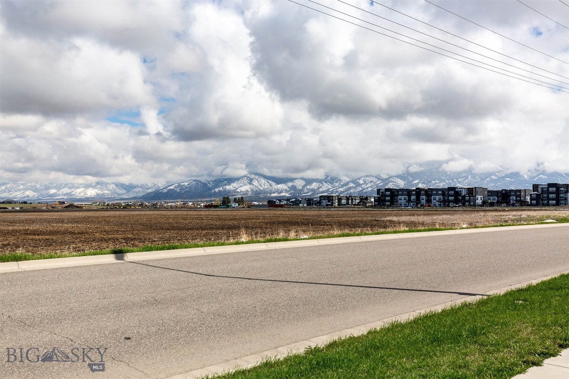 Bozeman, Montana 59718, United States, 3 Bedrooms Bedrooms, ,2 BathroomsBathrooms,Residential,Active,1612