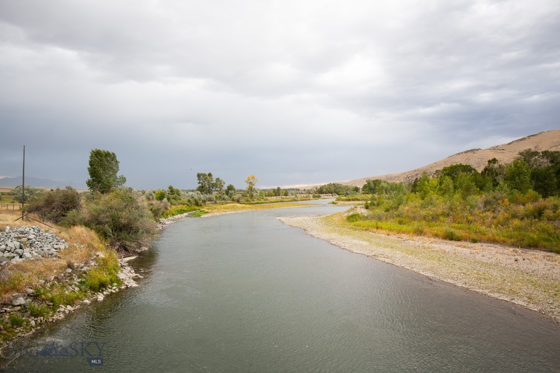 Two Rivers - Residential