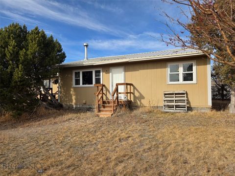 Photo of 117 Yellowstone Trl, Whitehall, MT 59759 (MLS # 408907)