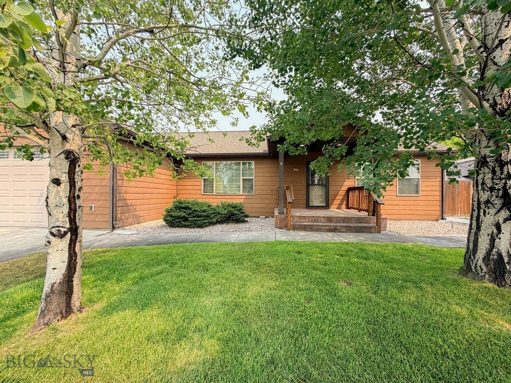 904 Ernie Court
