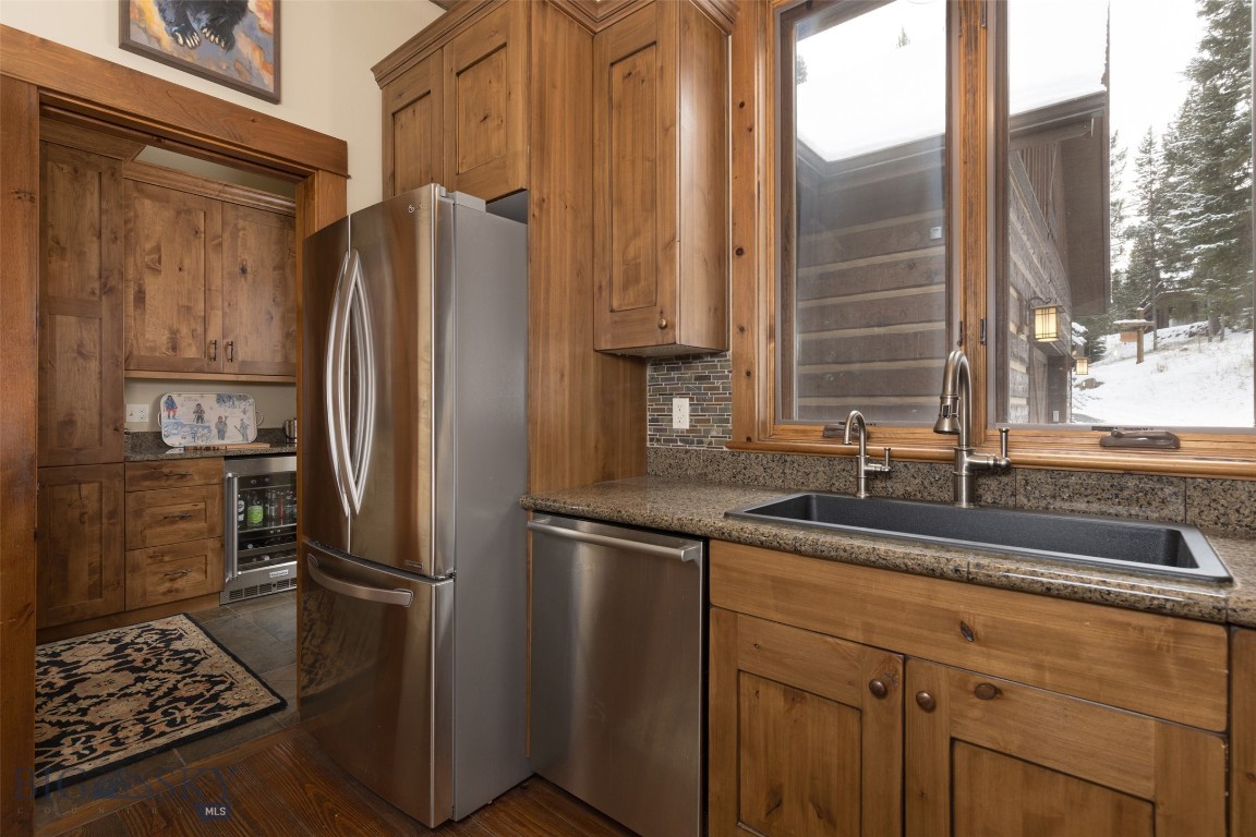 Aspen Groves - Residential