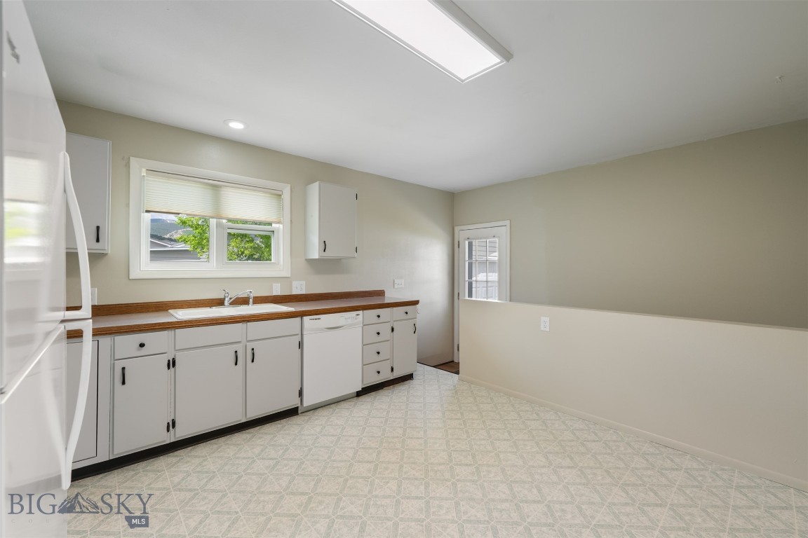 303 Sharon Court