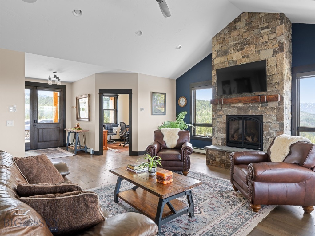 449 Minni Hall Road