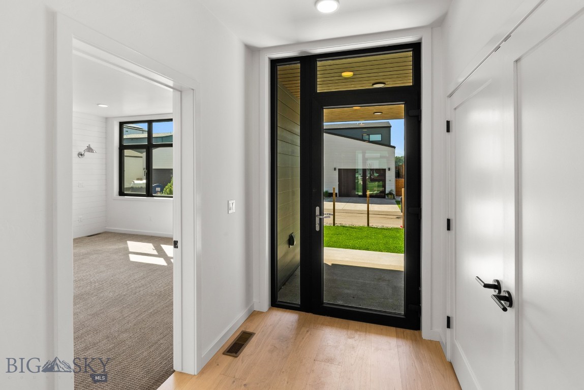 Bozeman, Montana 59718, United States, 4 Bedrooms Bedrooms, ,3 BathroomsBathrooms,Residential,Contingent,70584