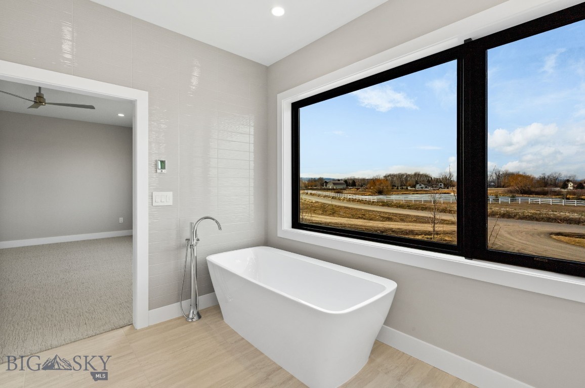 Creekside Meadows - Residential