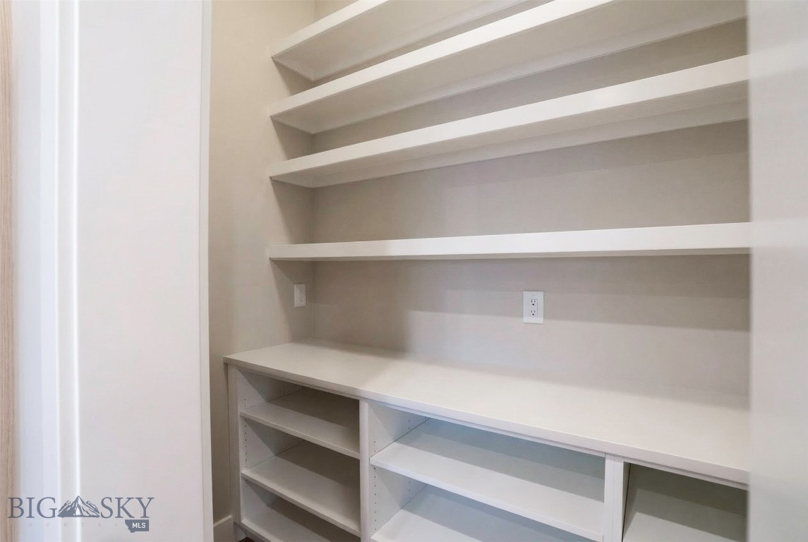 Creekside Meadows - Residential