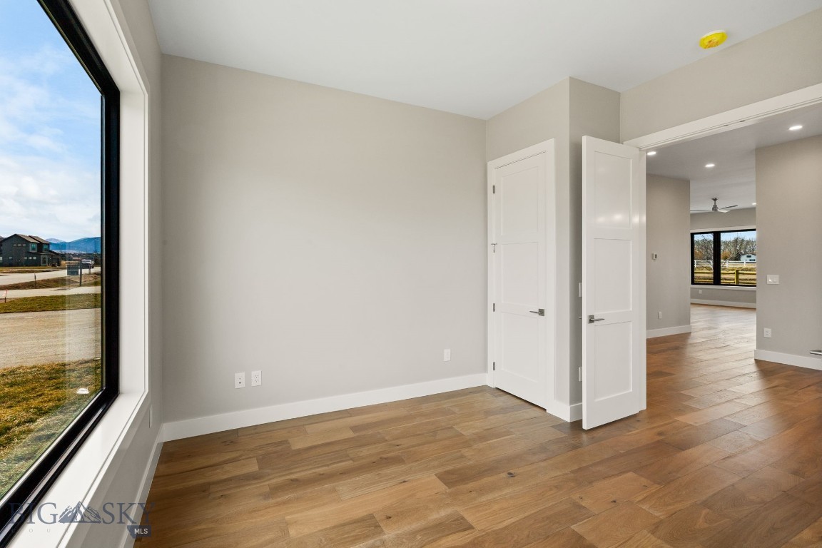 Creekside Meadows - Residential