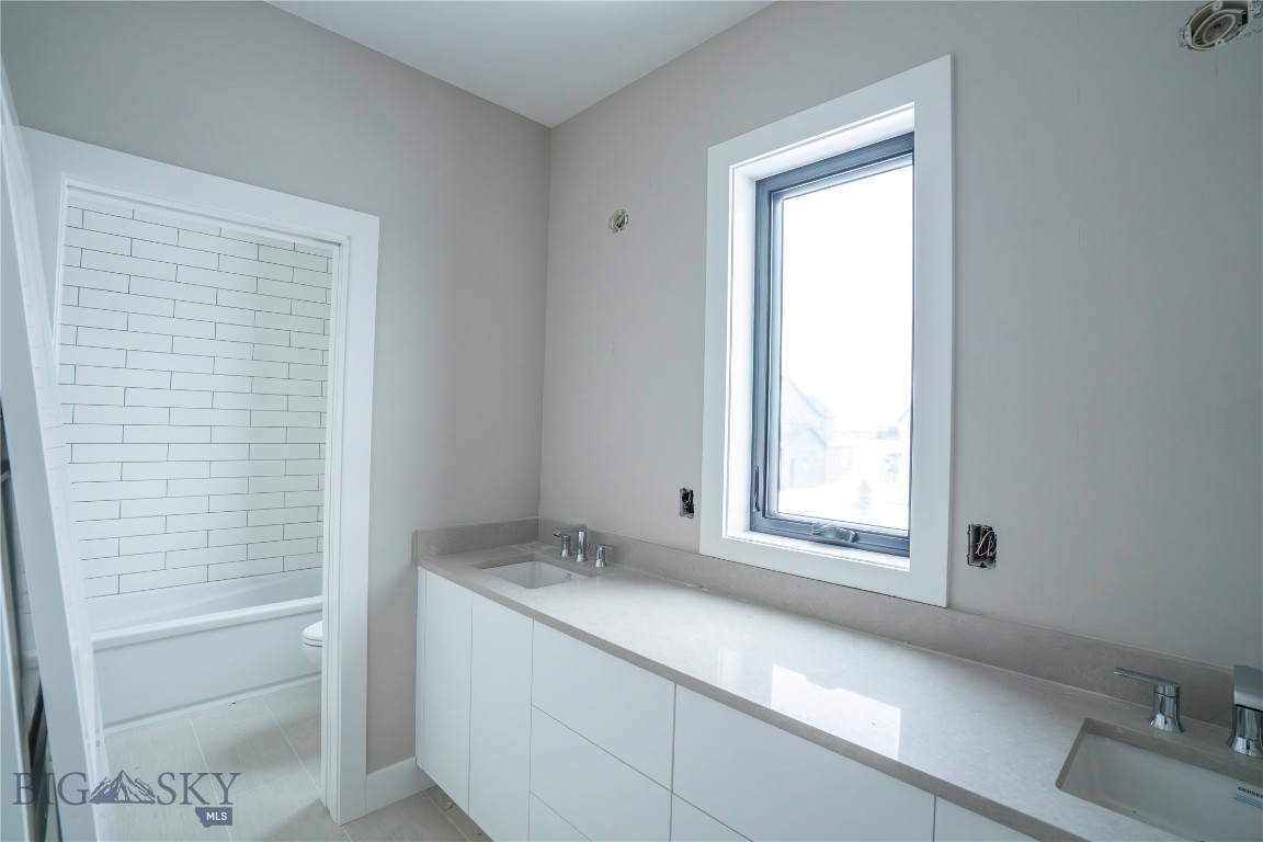 Creekside Meadows - Residential