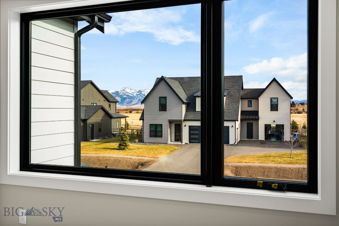 Creekside Meadows - Residential