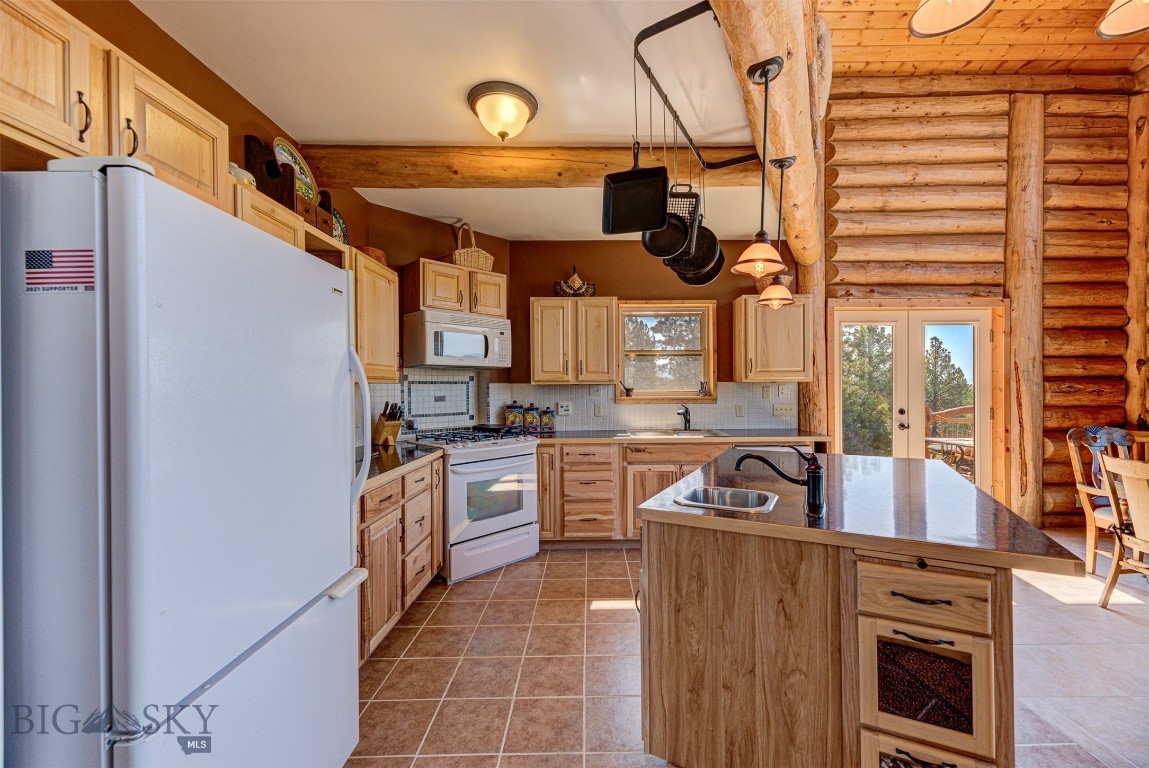 Helena, Montana 59602, United States, 4 Bedrooms Bedrooms, ,3 BathroomsBathrooms,Residential,Contingent,48166