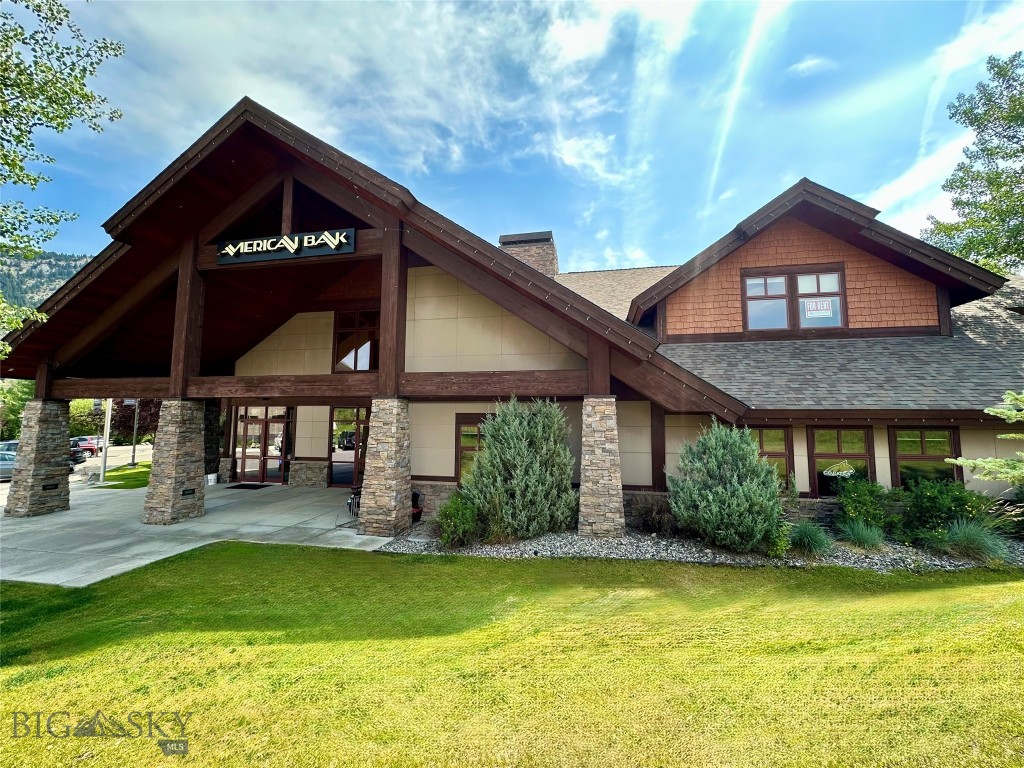 Prime Commercial Opportunity in the Heart of Big Sky!
Location, visibility, and versatility all in one! Situated directly across from the Big Sky Golf Course and Nordic ski trails, this 2,115± SF corner unit at Lone Mountain Trail and Little Coyote Road offers unmatched exposure in the vibrant Meadow Village Center. With high foot traffic and steady vehicle flow, this space is ideal for businesses seeking a central, high-profile address.
Inside, you’ll find six private offices, a spacious reception area, break room, file/storage room, and a large gathering or meeting space—perfect for medical, professional, shared workspace, or creative uses. Elevator access makes it easily accessible, while private restrooms are conveniently located just down the hall.
Opportunities like this in Big Sky are rare—don’t miss your chance to secure one of the most visible and adaptable commercial spaces in town.