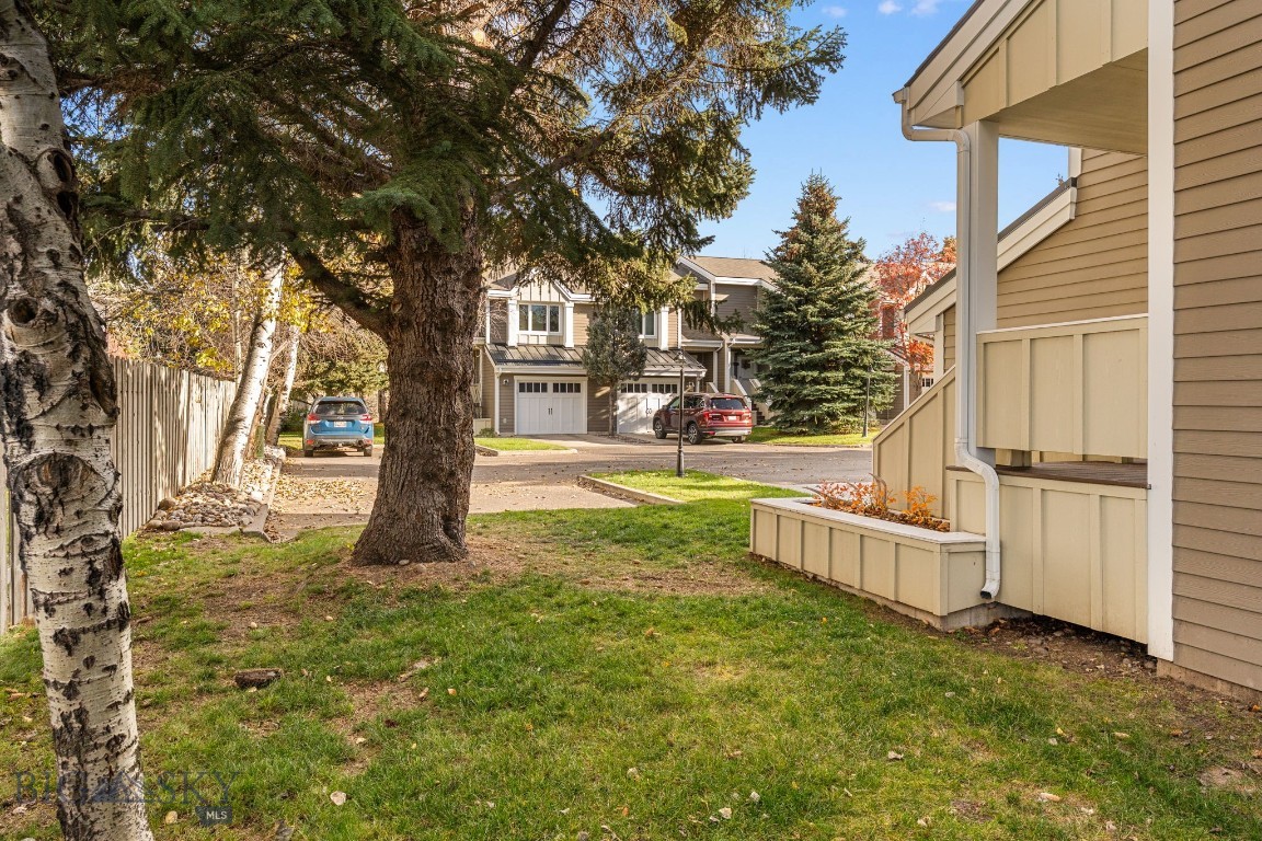 Aspen Grv Condo - Residential