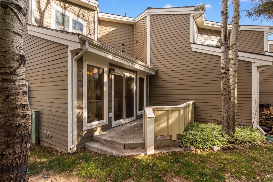 Aspen Grv Condo - Residential