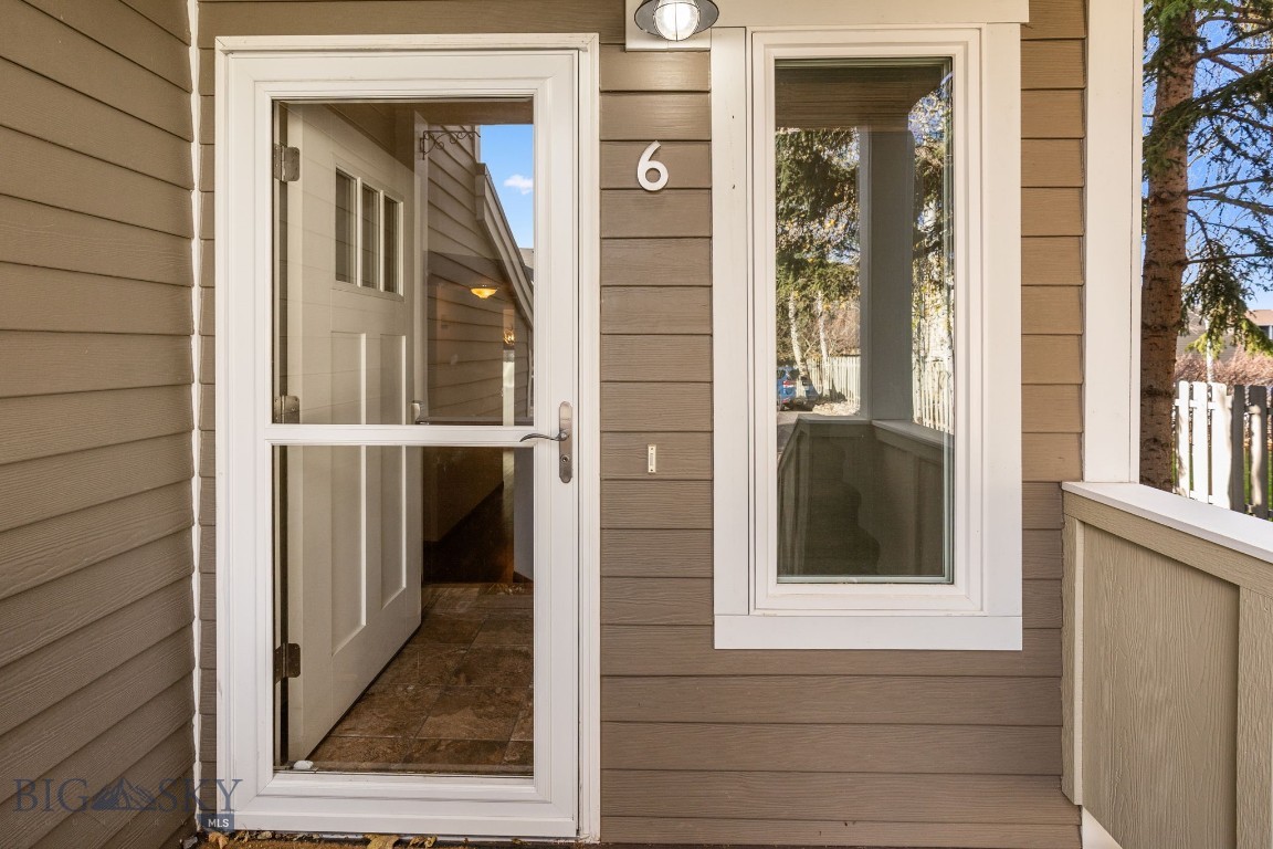 Aspen Grv Condo - Residential