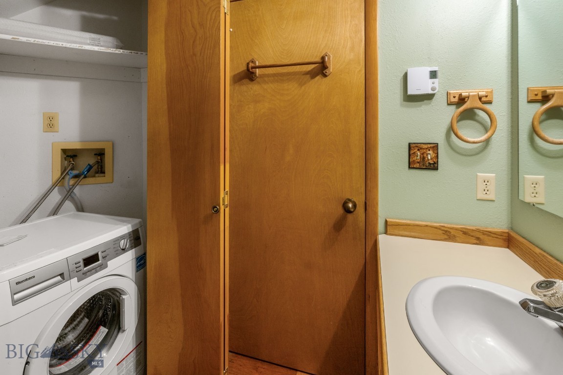 Aspen Grv Condo - Residential