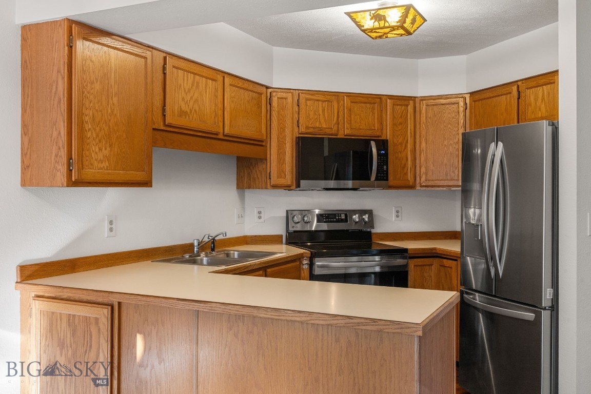 Aspen Grv Condo - Residential