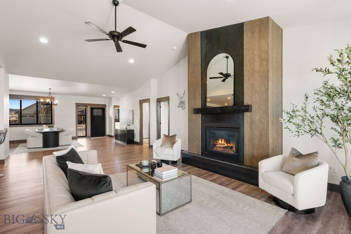 Pioneer Crossing - Residential