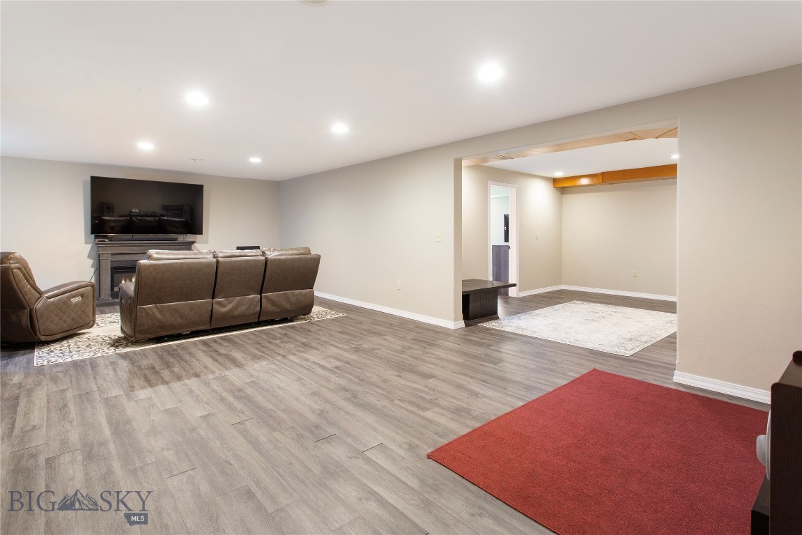 Butte, Montana 59701, United States, 5 Bedrooms Bedrooms, ,3 BathroomsBathrooms,Residential,Active,135374