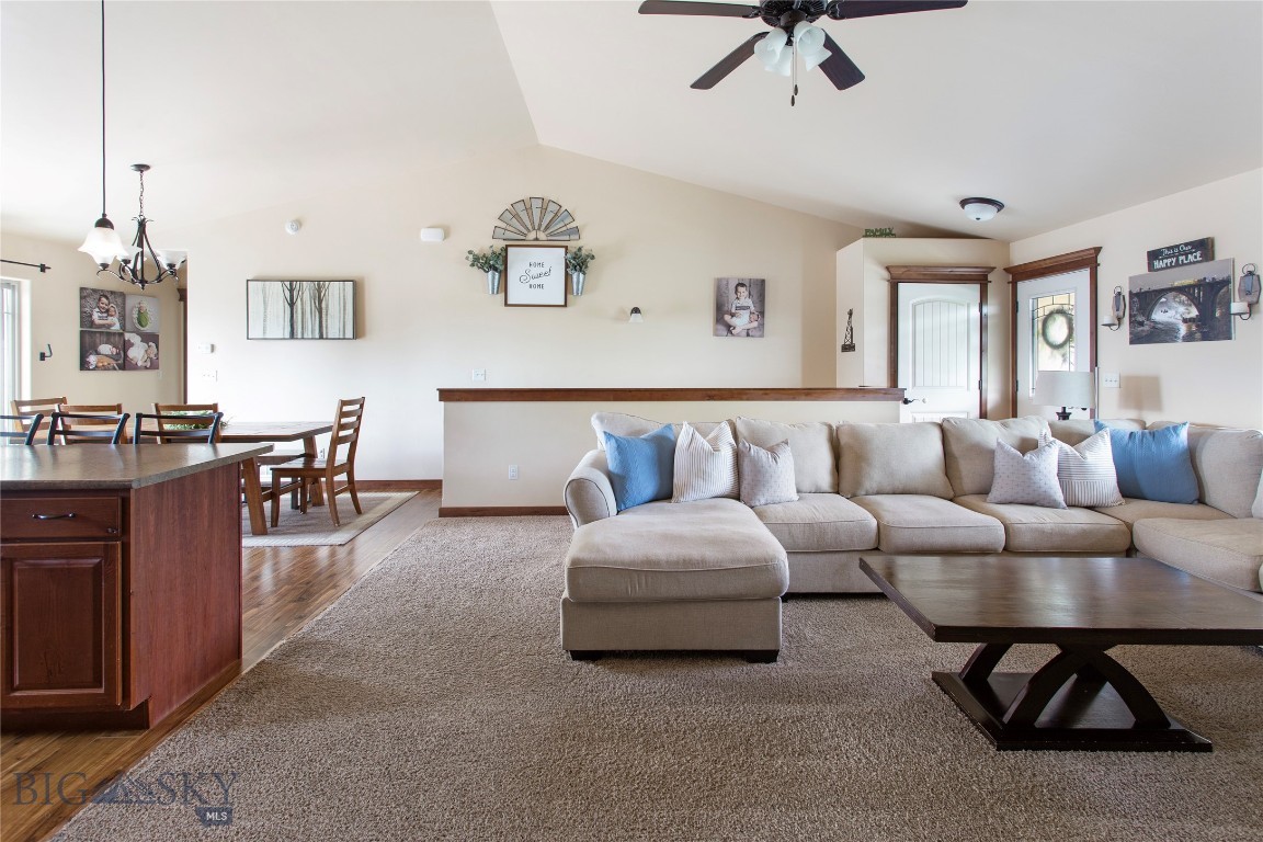 Butte, Montana 59701, United States, 5 Bedrooms Bedrooms, ,3 BathroomsBathrooms,Residential,Active,135374