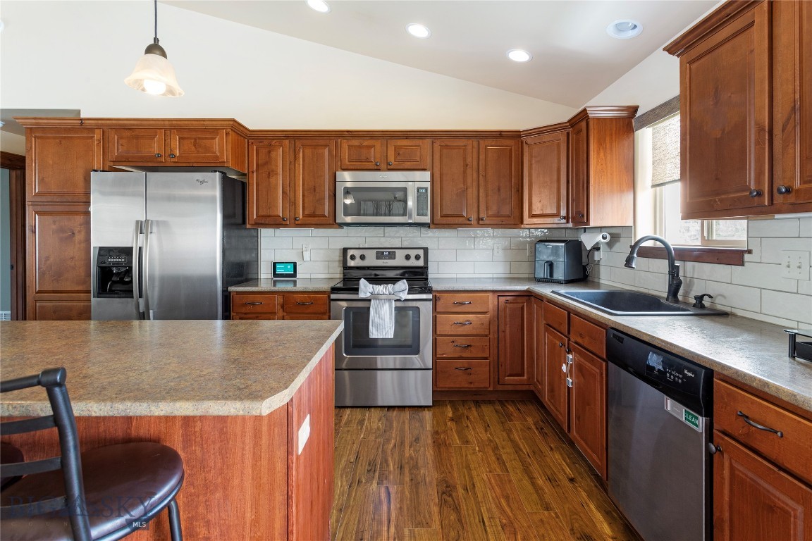 Butte, Montana 59701, United States, 5 Bedrooms Bedrooms, ,3 BathroomsBathrooms,Residential,Active,135374