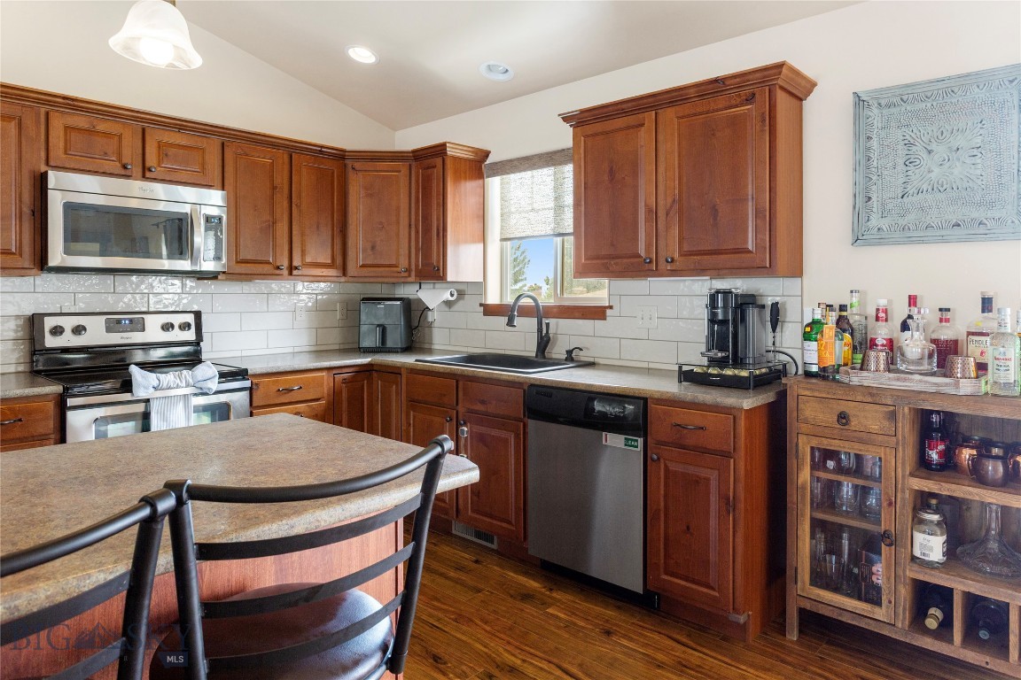 Butte, Montana 59701, United States, 5 Bedrooms Bedrooms, ,3 BathroomsBathrooms,Residential,Active,135374