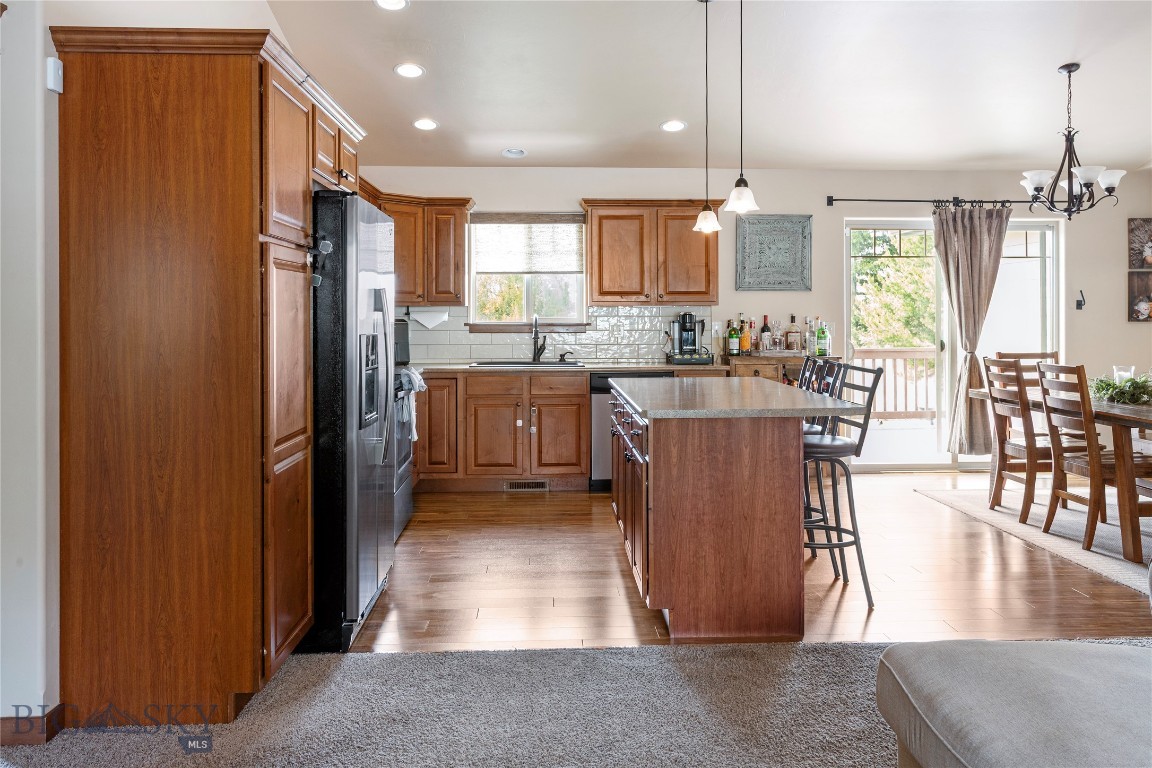 Butte, Montana 59701, United States, 5 Bedrooms Bedrooms, ,3 BathroomsBathrooms,Residential,Active,135374