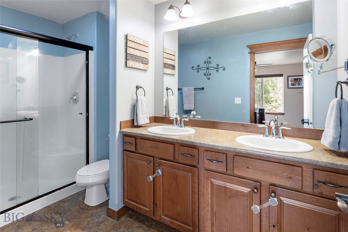 Butte, Montana 59701, United States, 5 Bedrooms Bedrooms, ,3 BathroomsBathrooms,Residential,Active,135374