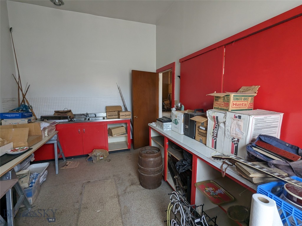 Kings 1 and 2 Old - Land