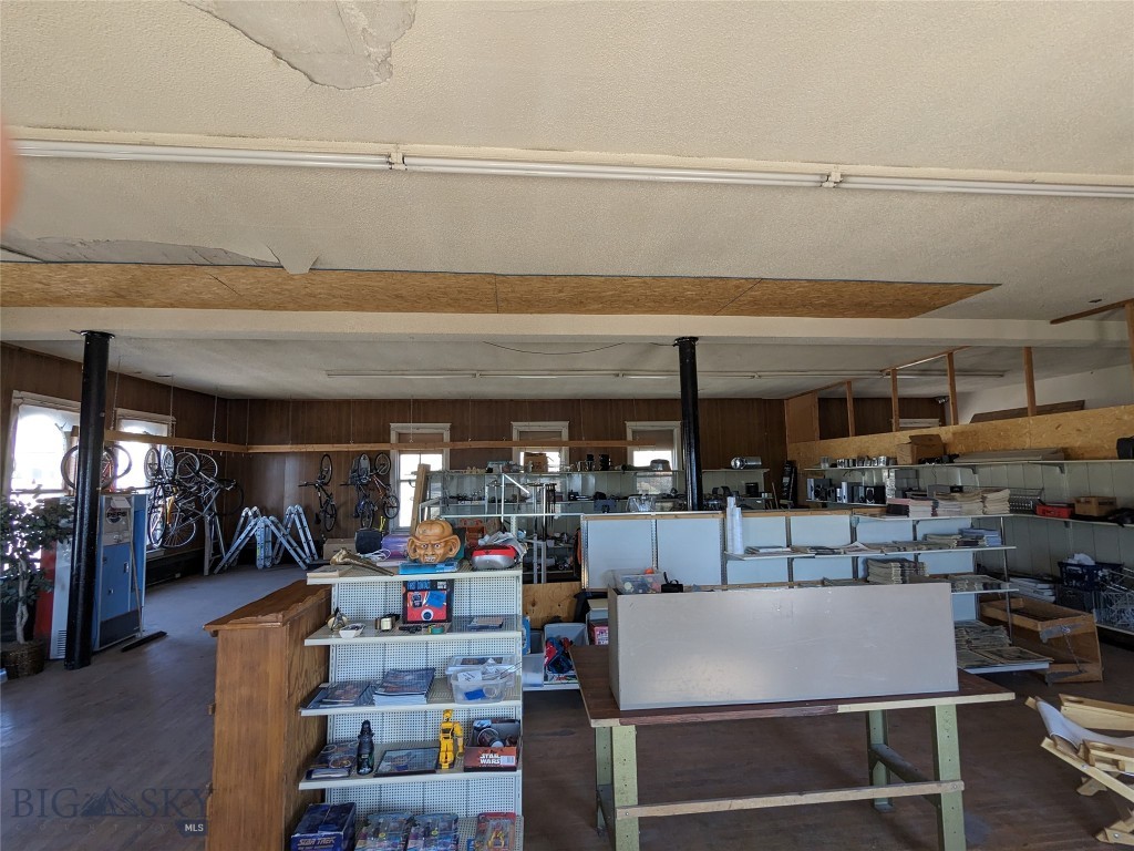 Kings 1 and 2 Old - Land