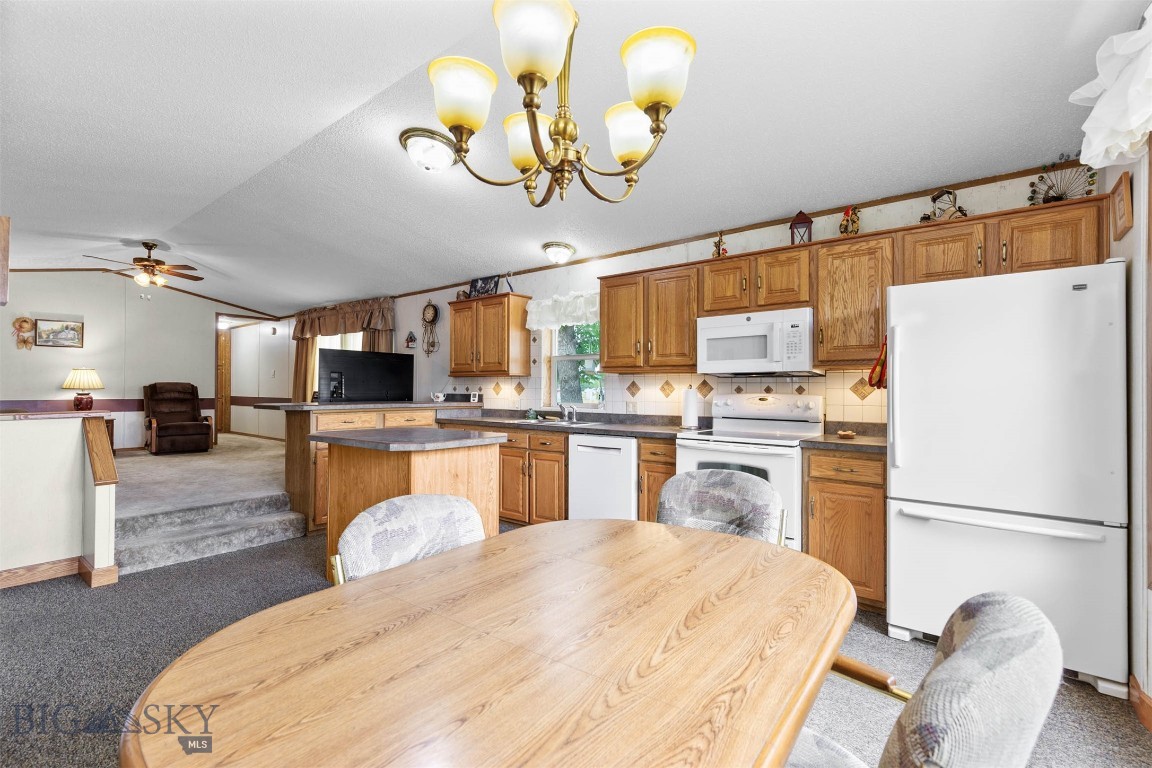 Belgrade, Montana 59714, United States, 3 Bedrooms Bedrooms, ,2 BathroomsBathrooms,Residential,Pending,176394