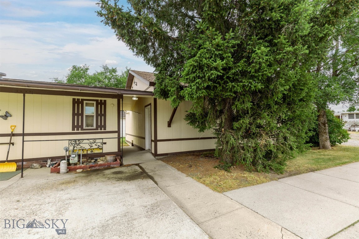 Belgrade, Montana 59714, United States, 3 Bedrooms Bedrooms, ,2 BathroomsBathrooms,Residential,Pending,176394