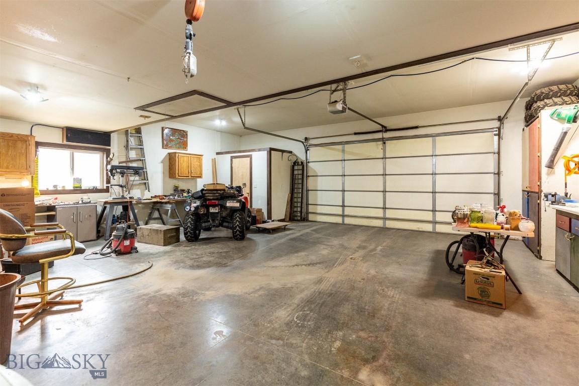 Belgrade, Montana 59714, United States, 3 Bedrooms Bedrooms, ,2 BathroomsBathrooms,Residential,Pending,176394