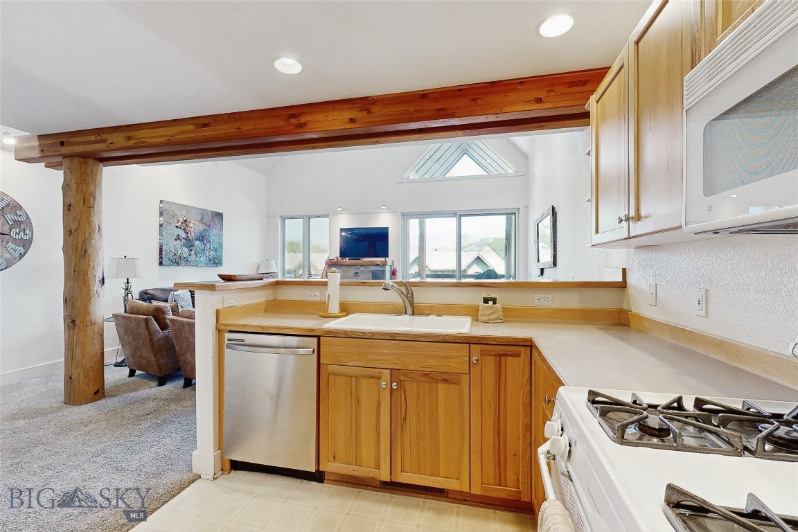 Saddle Ridge Townhomes - Residential