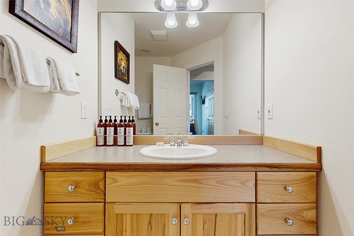 Saddle Ridge Townhomes - Residential