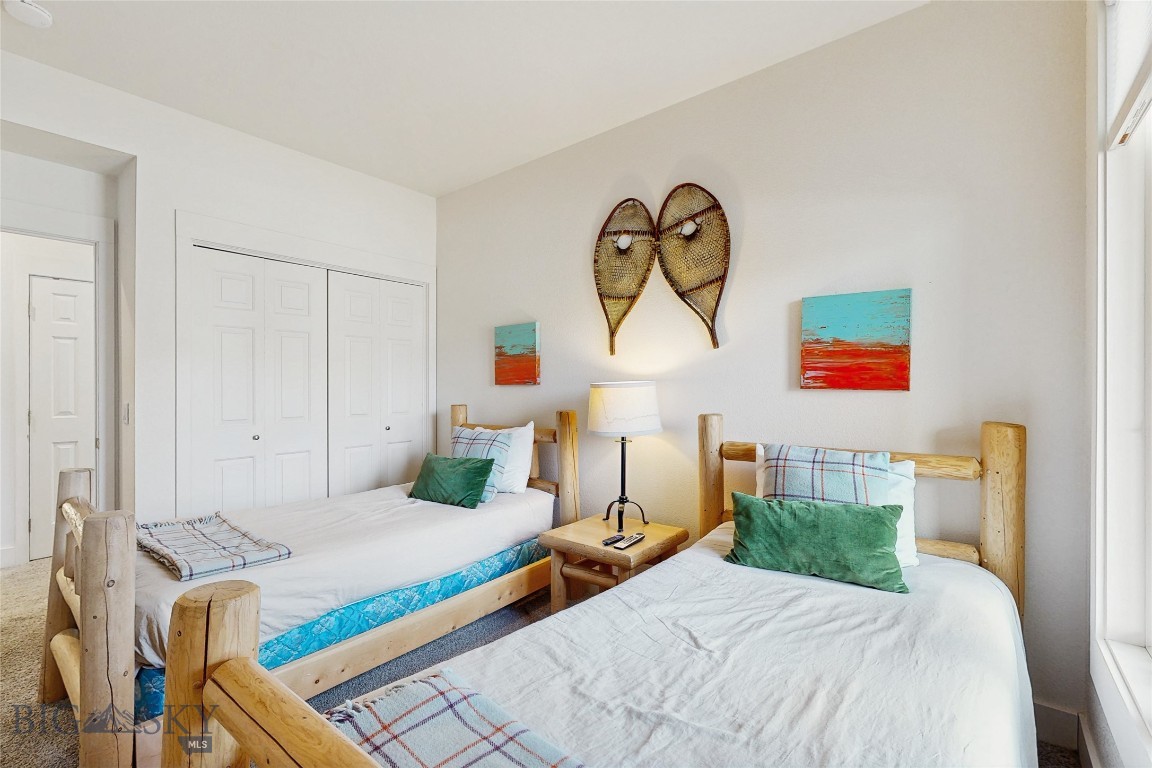 Saddle Ridge Townhomes - Residential