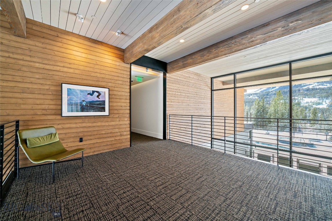 LakeLodge Residences - Residential