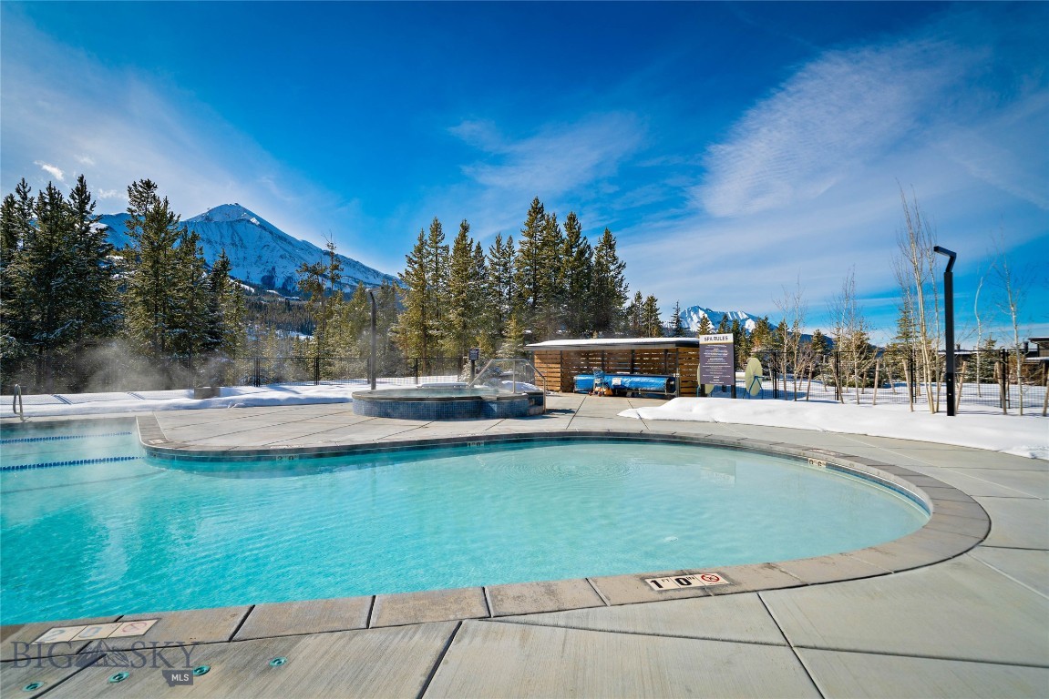 LakeLodge Residences - Residential