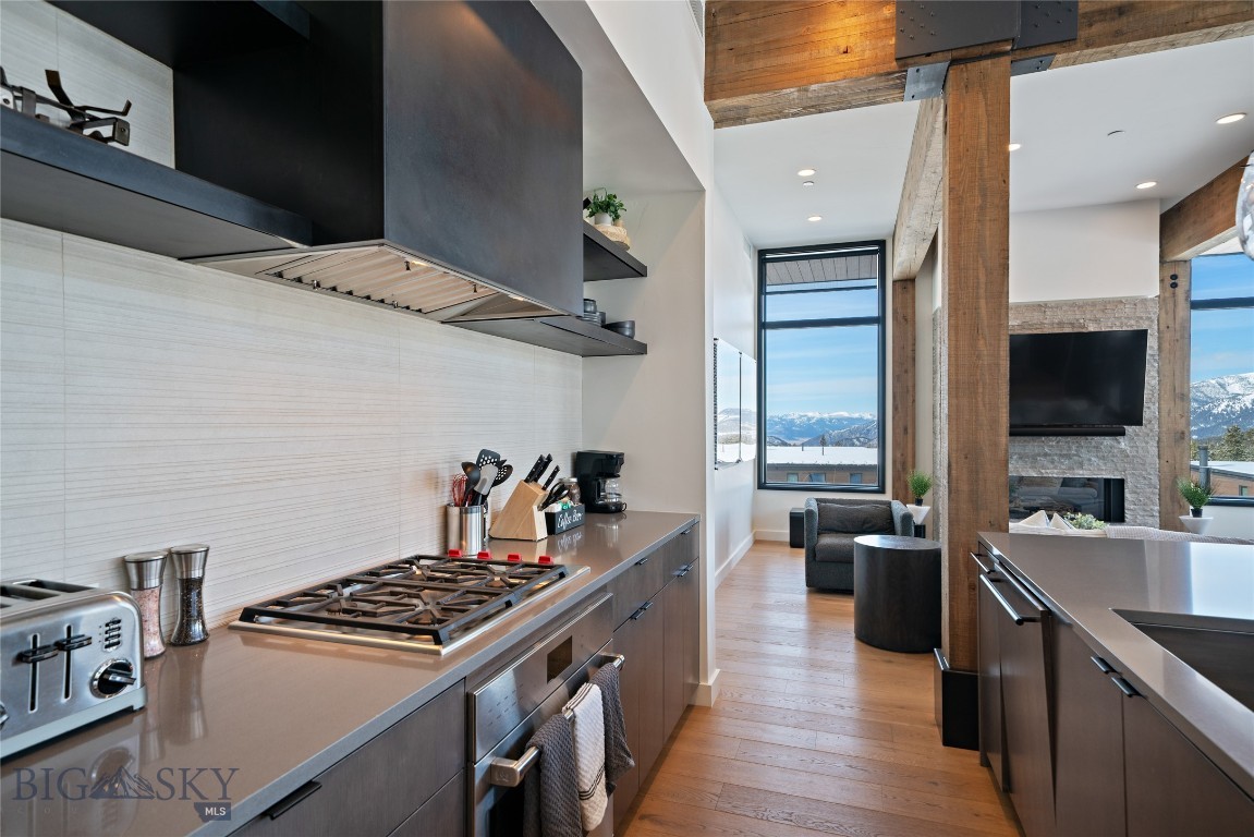 LakeLodge Residences - Residential