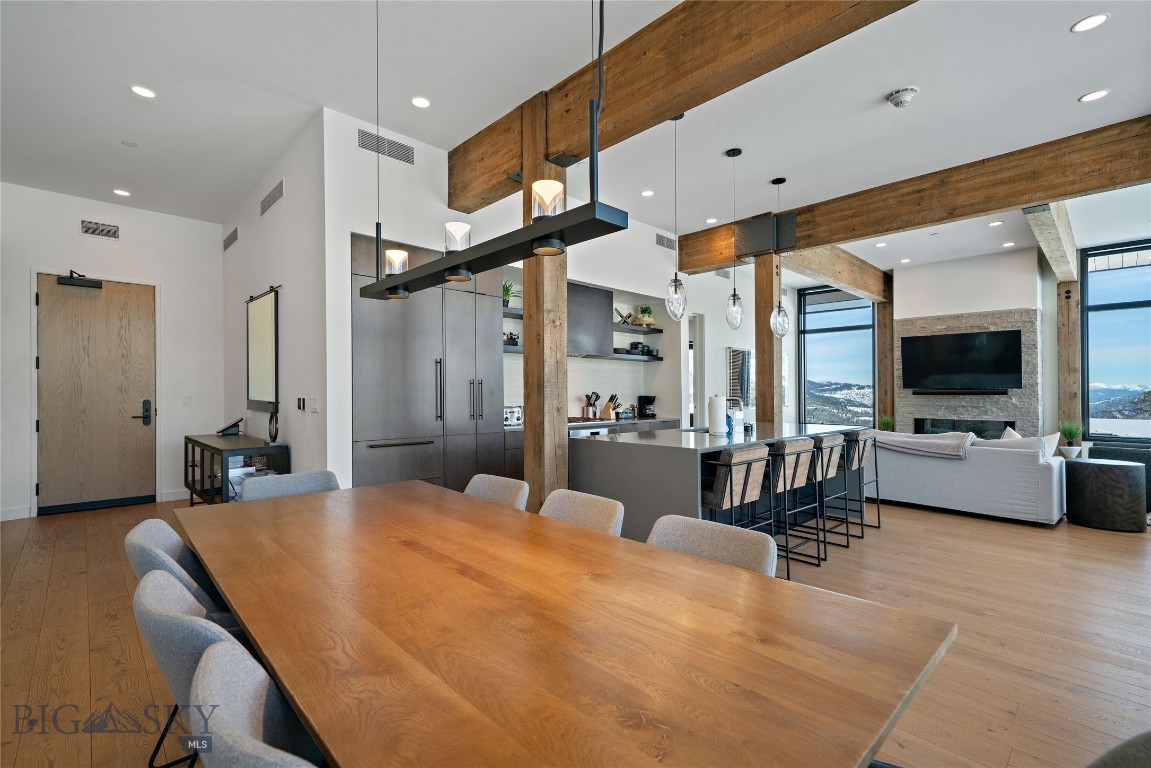 4 Boathouse Way Way R-1/201