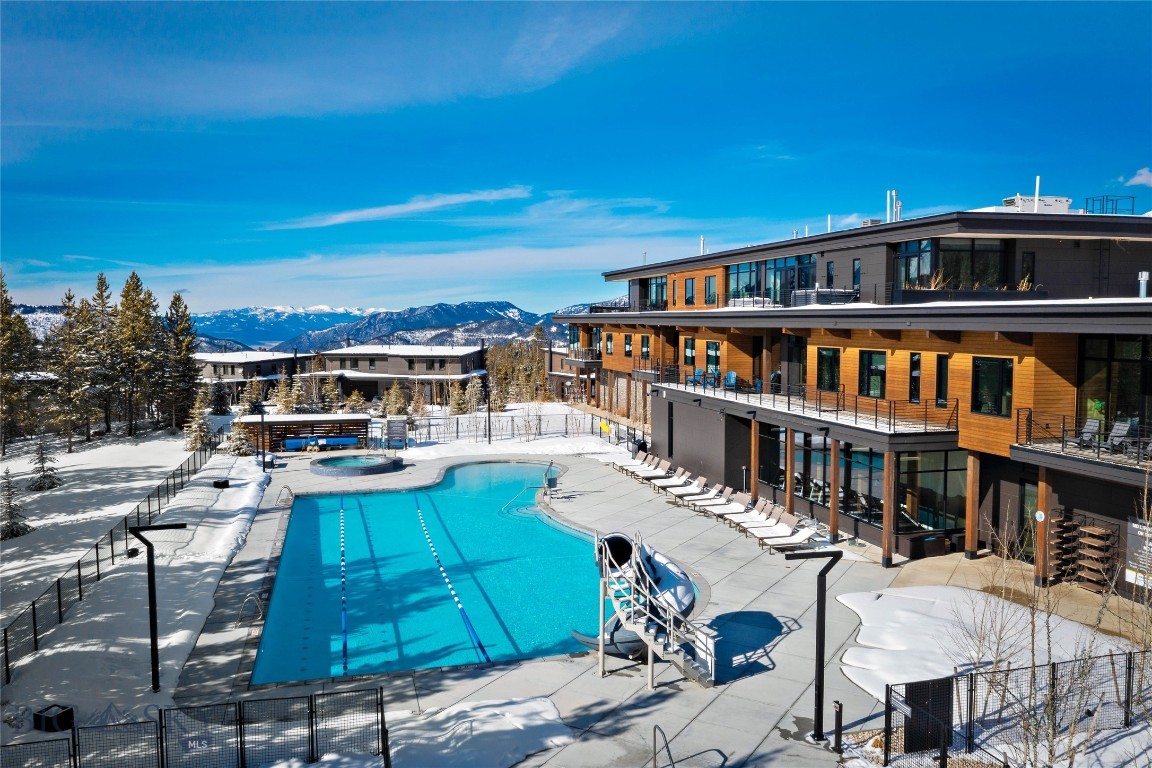 LakeLodge Residences - Residential