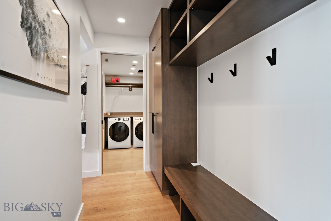 LakeLodge Residences - Residential