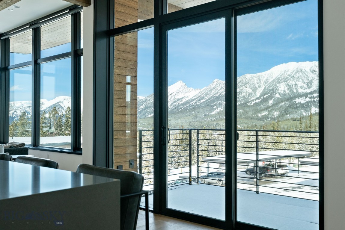 LakeLodge Residences - Residential