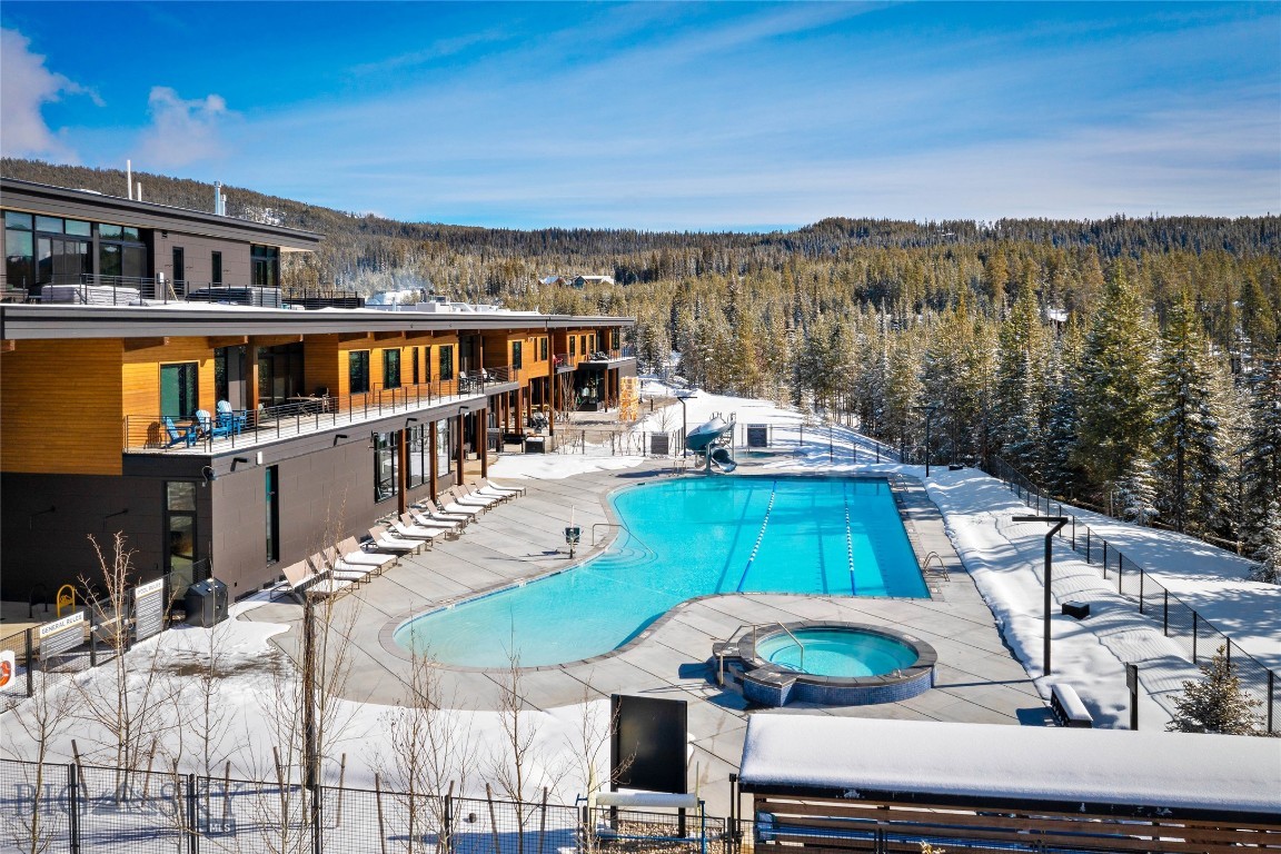 LakeLodge Residences - Residential