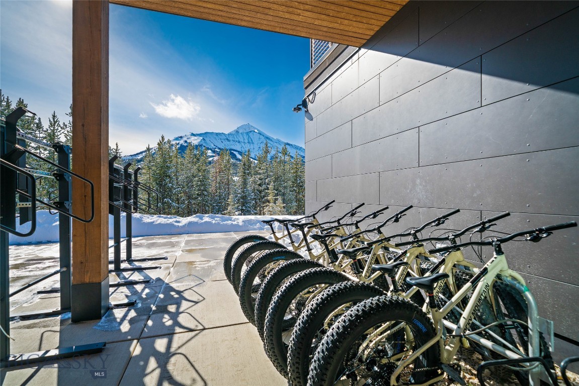 LakeLodge Residences - Residential