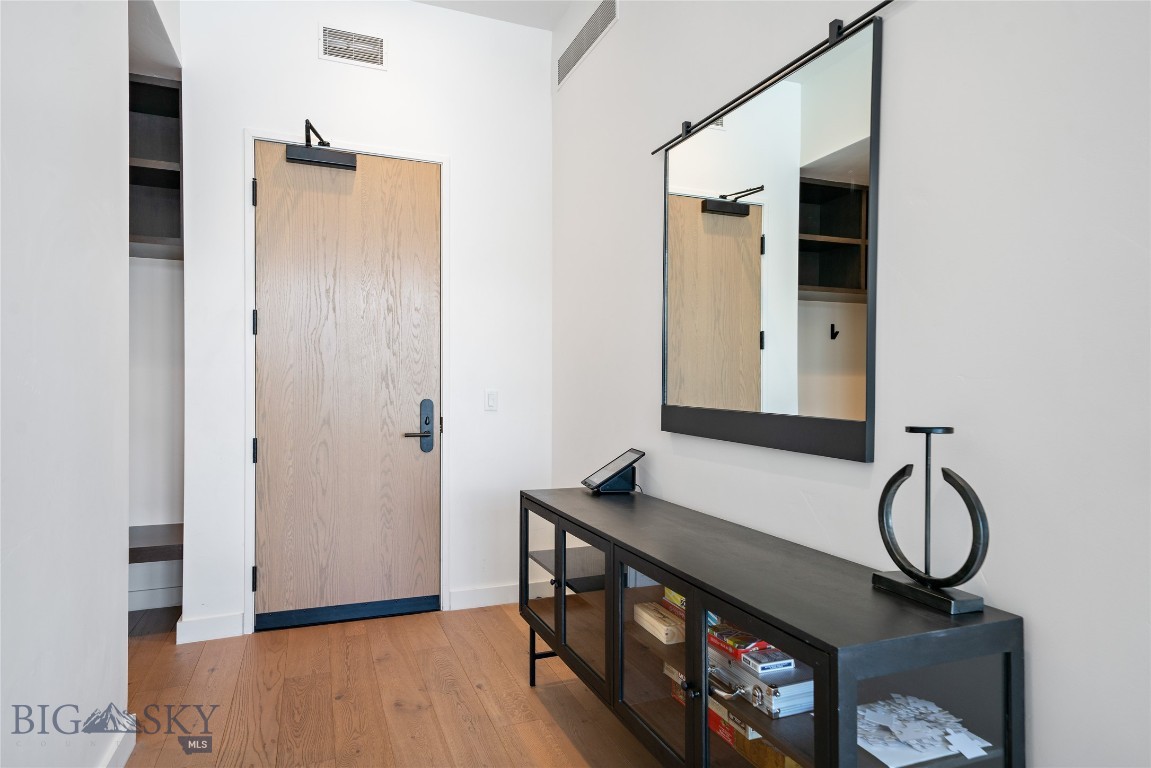 LakeLodge Residences - Residential