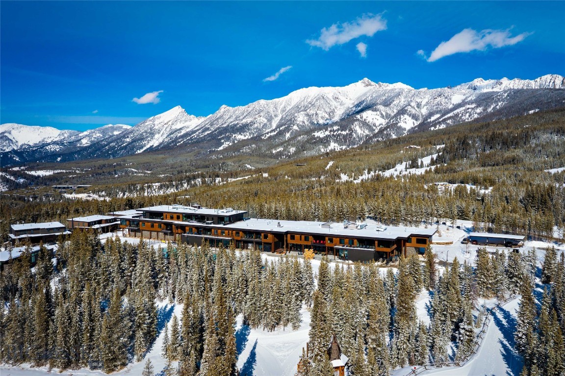 LakeLodge Residences - Residential