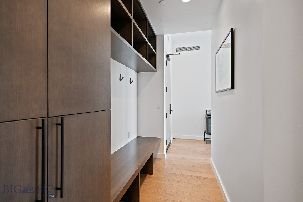 LakeLodge Residences - Residential