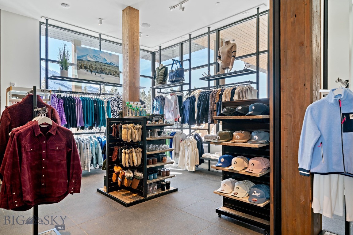 LakeLodge Residences - Residential